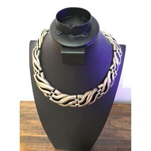 80's Vintage Chunky Silver-Tone Necklace Wavy Link Design & Box Clasp Closure